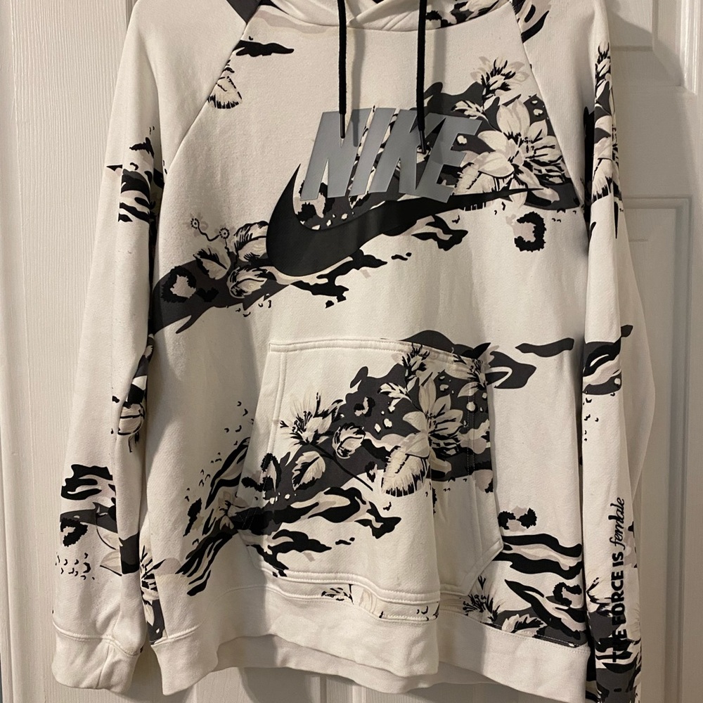 Nike hoodie